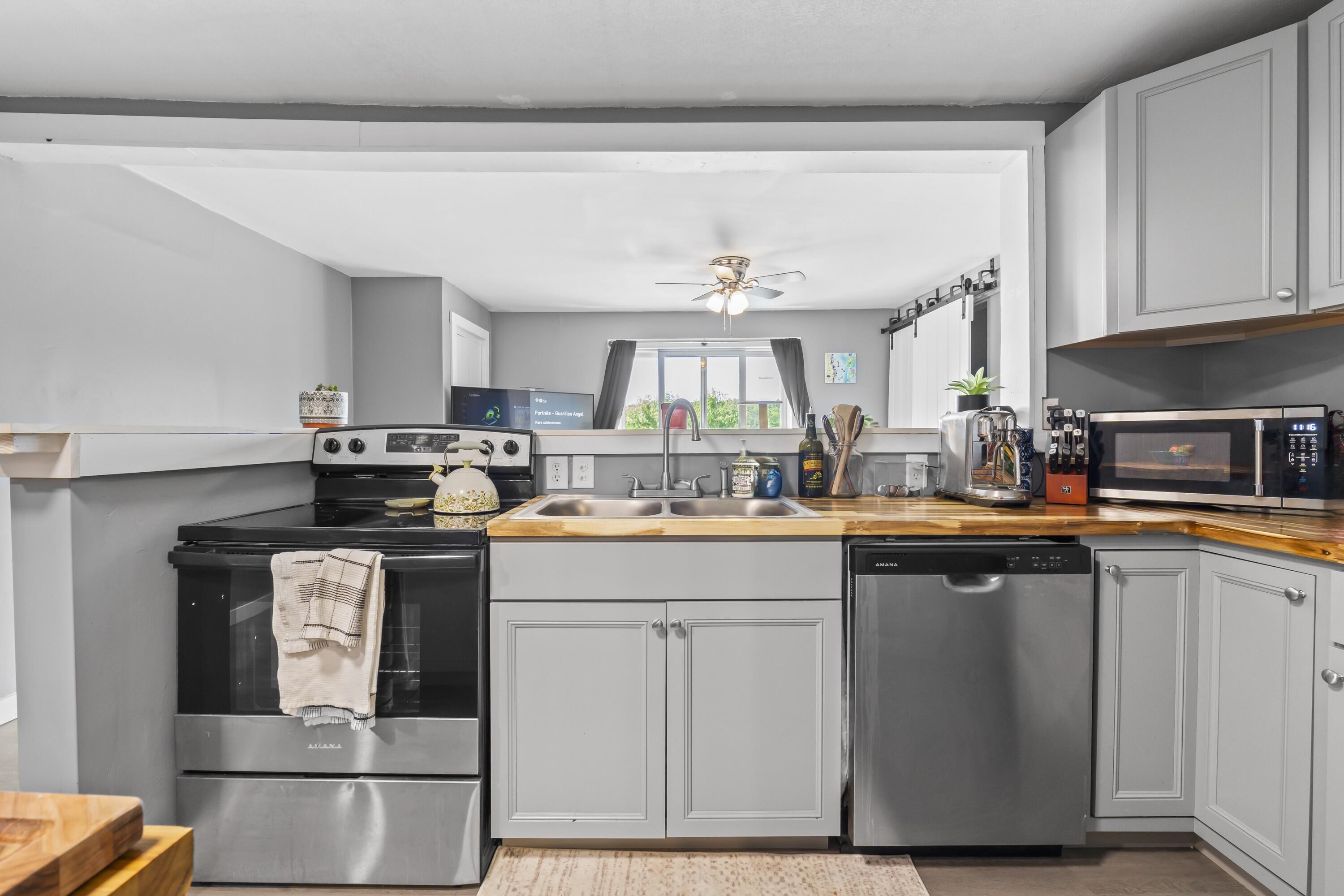 102 Manning Drive West Gardiner ME 04345