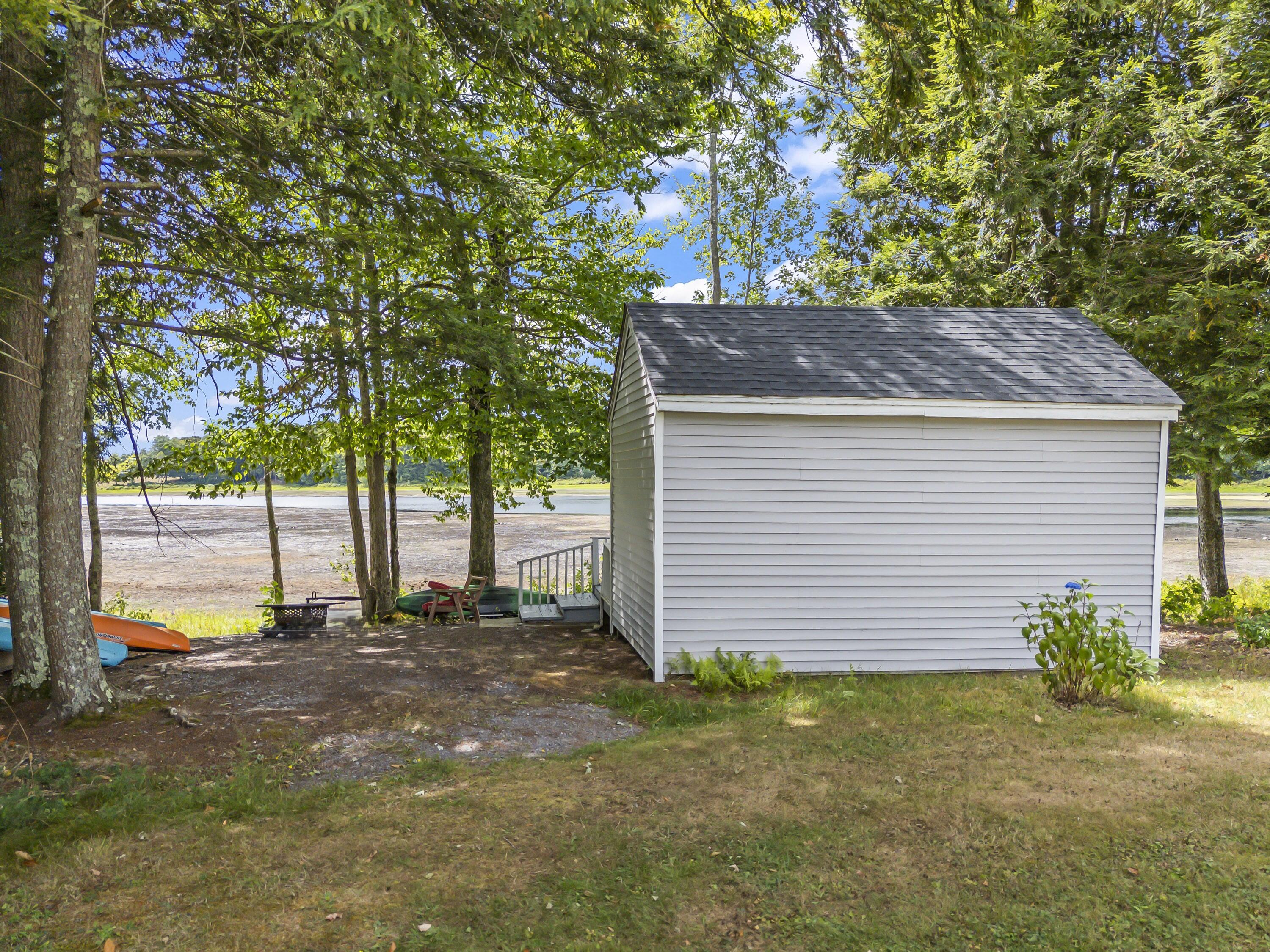 102 Manning Drive West Gardiner ME 04345