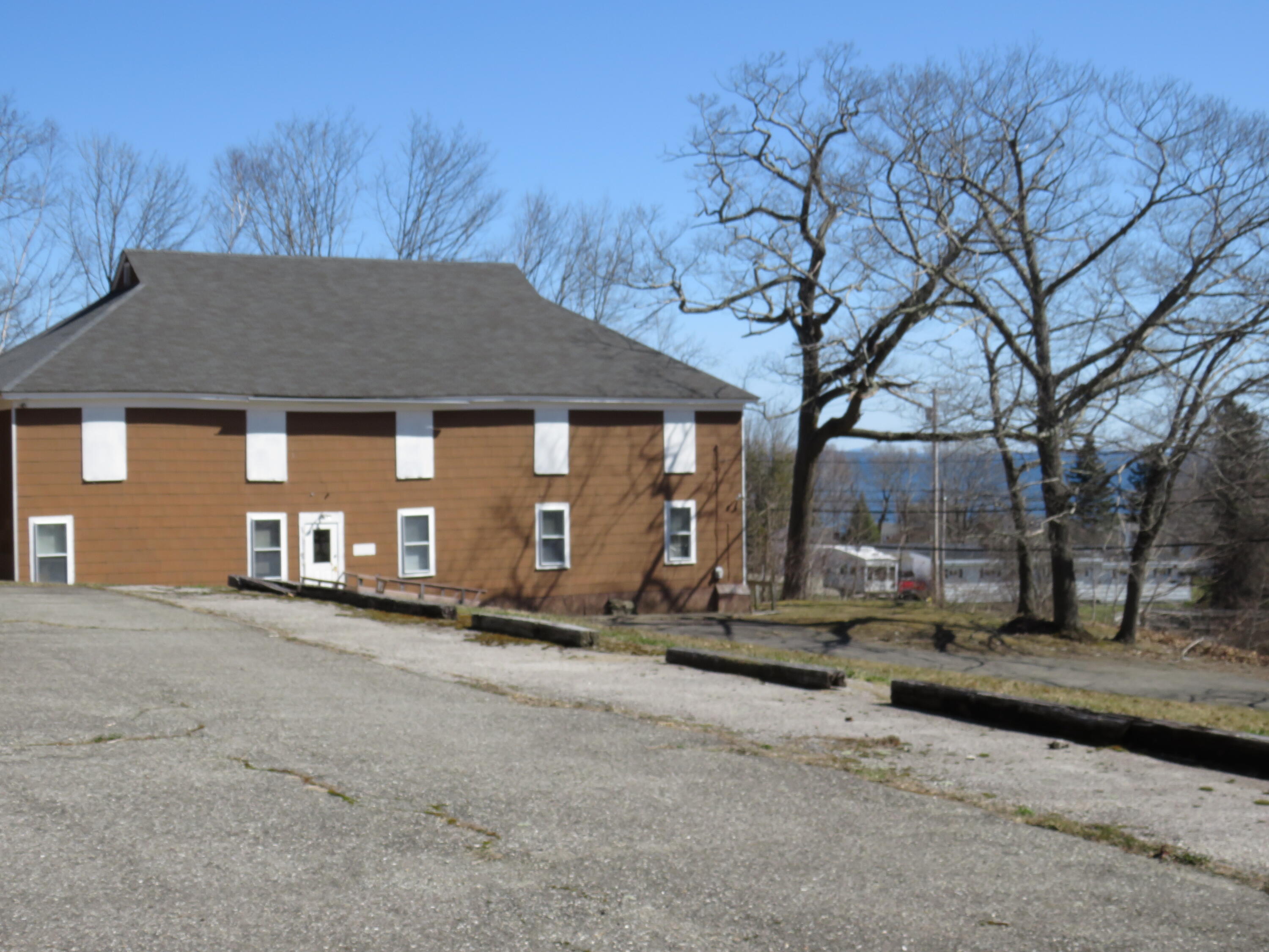 1053 Commercial Street Rockport ME 04856