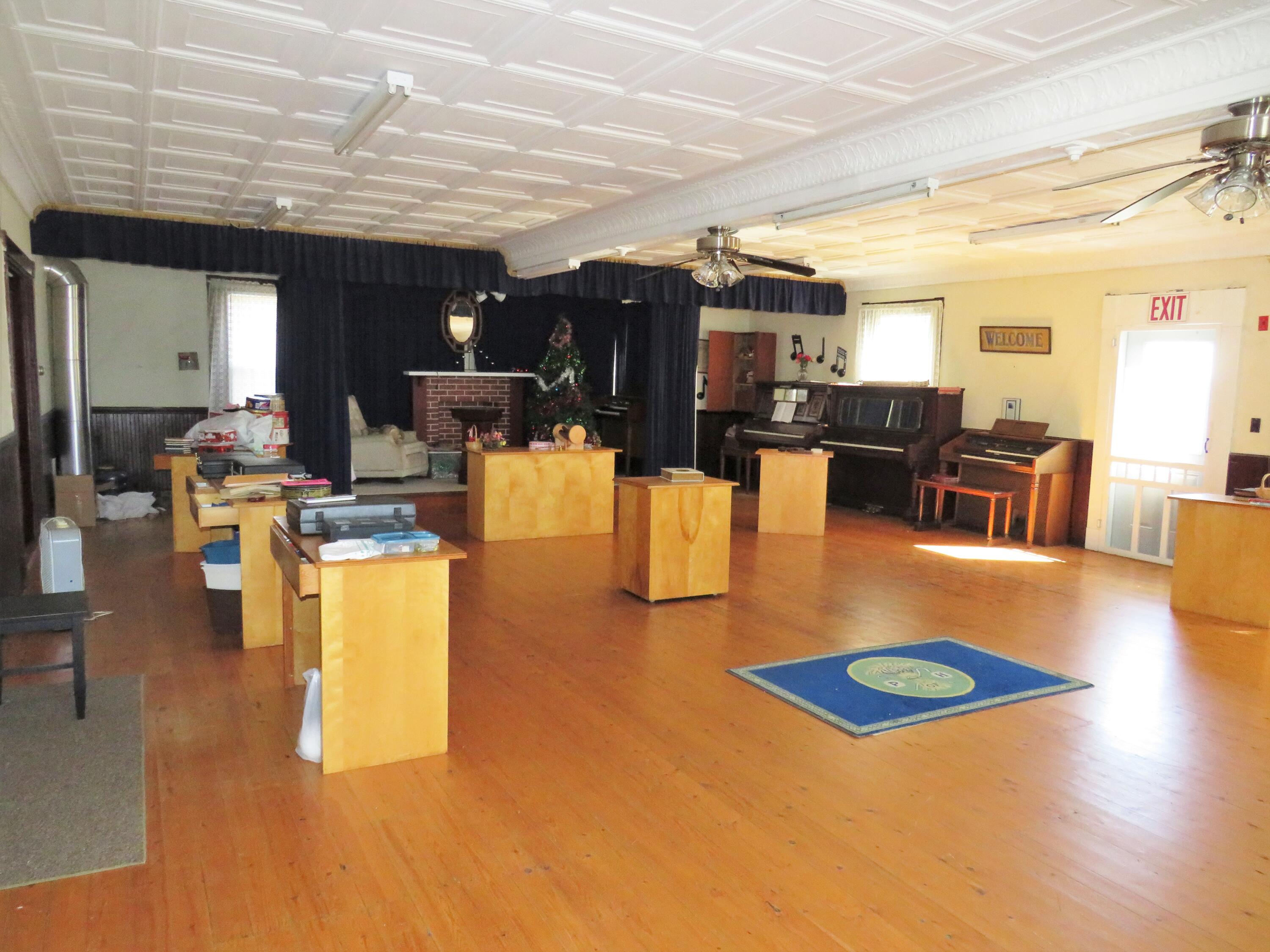 1053 Commercial Street Rockport ME 04856