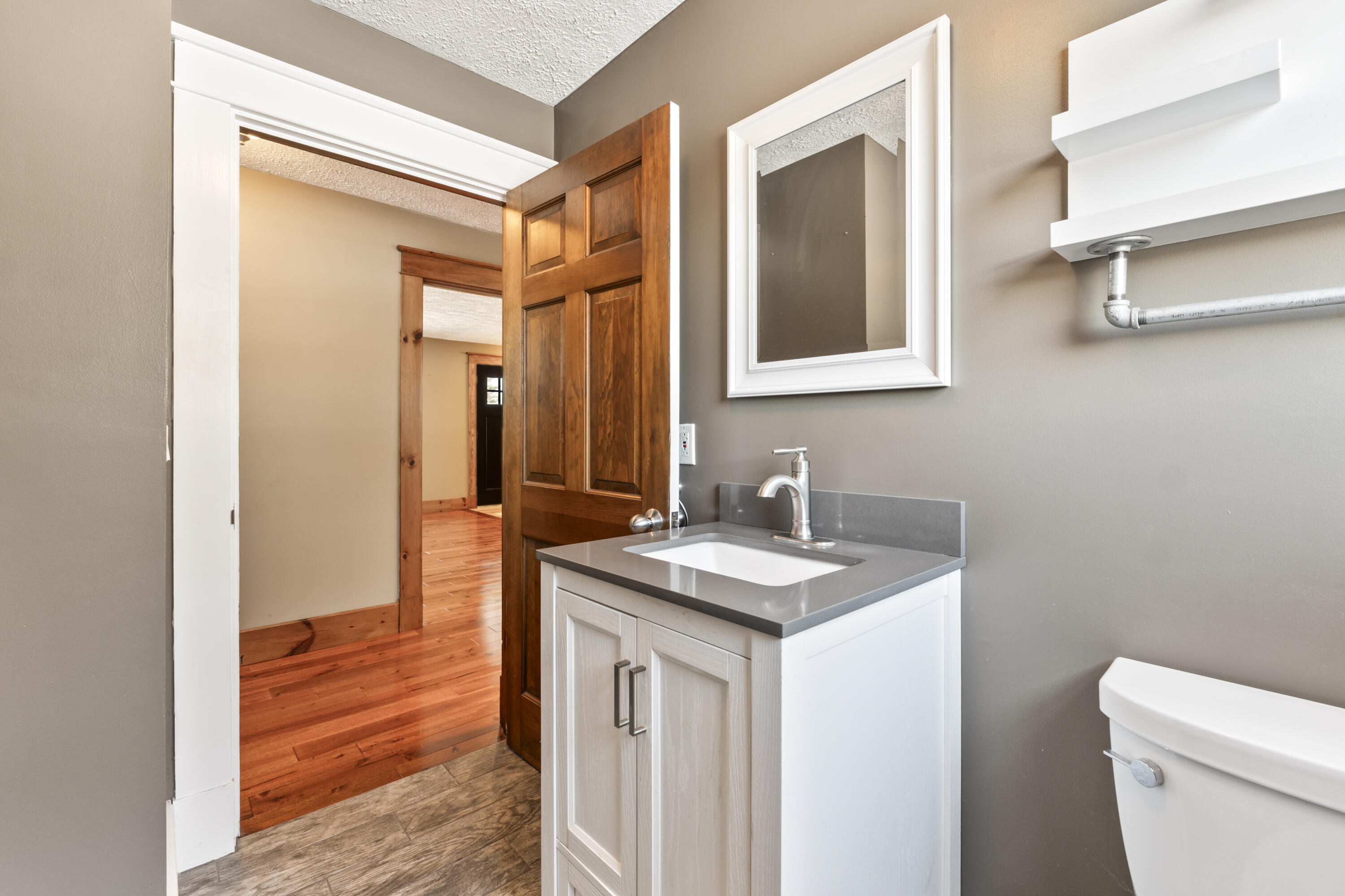 467 Bay Road Bowdoinham ME 04008