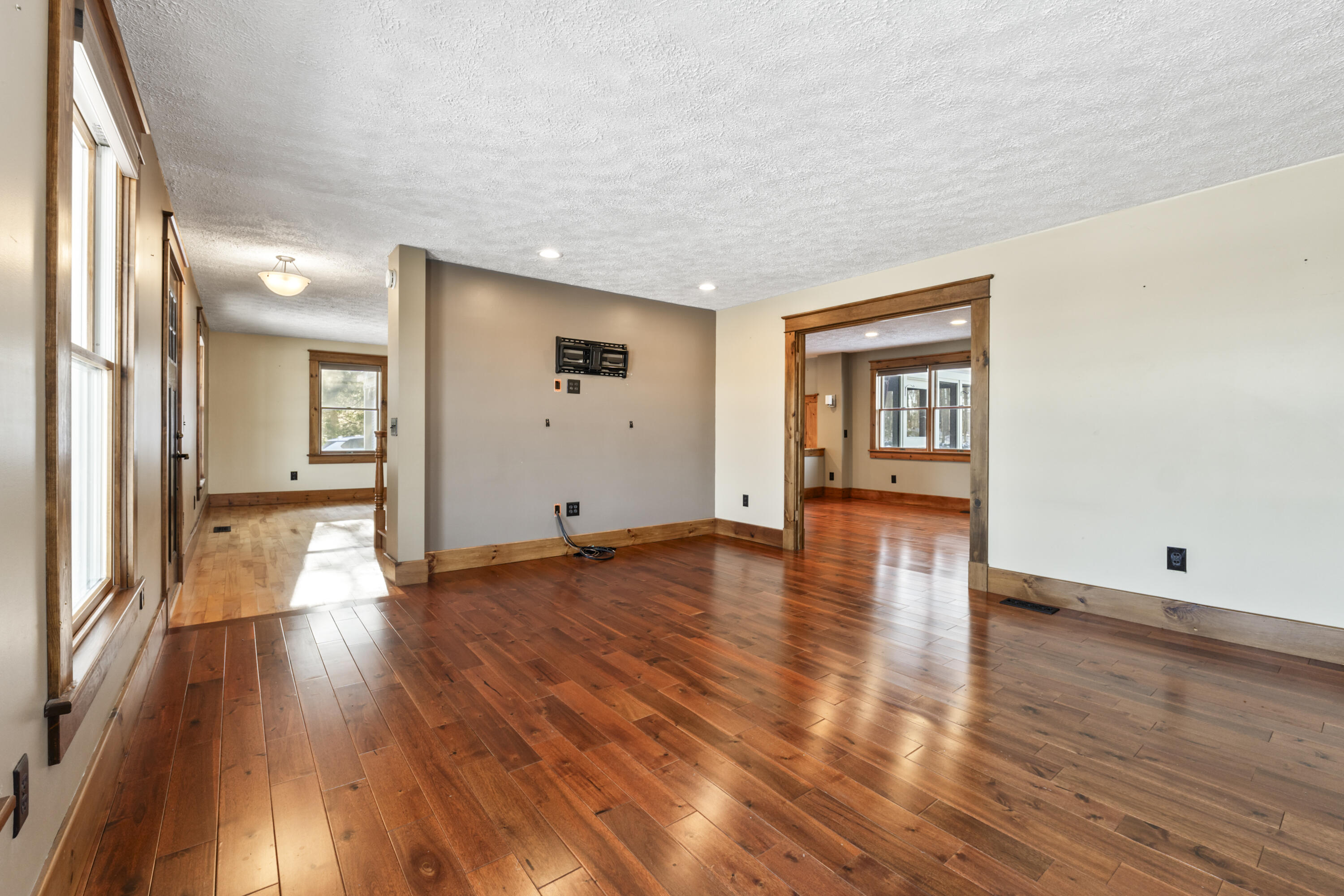 467 Bay Road Bowdoinham ME 04008