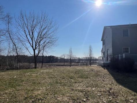 467 Bay Road Bowdoinham ME 04008