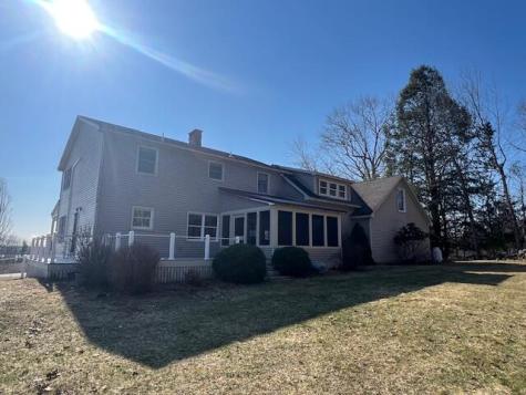 467 Bay Road Bowdoinham ME 04008