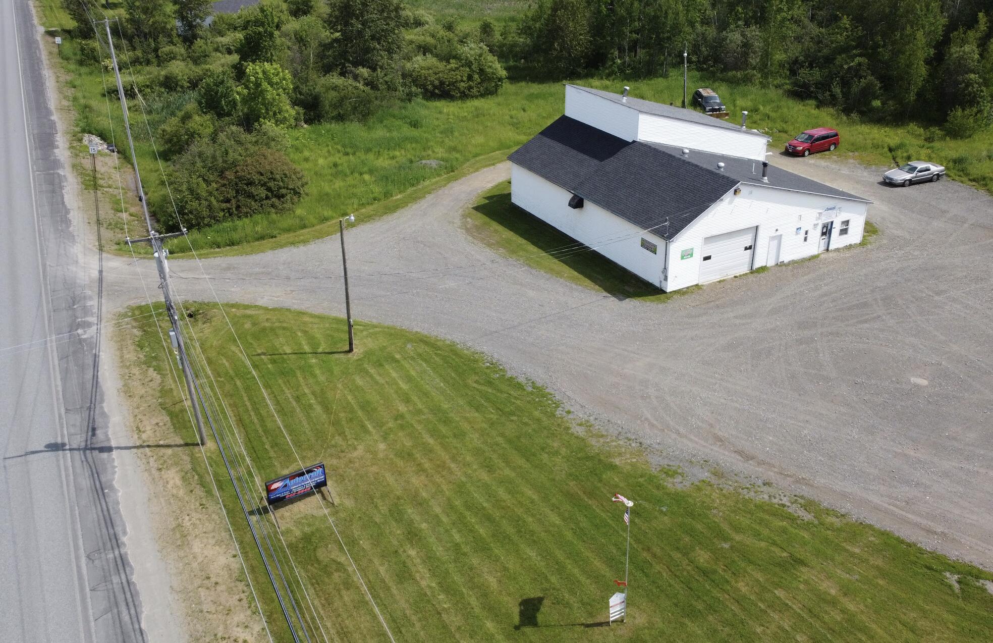 6 Mccarty Road Glenburn ME 04401
