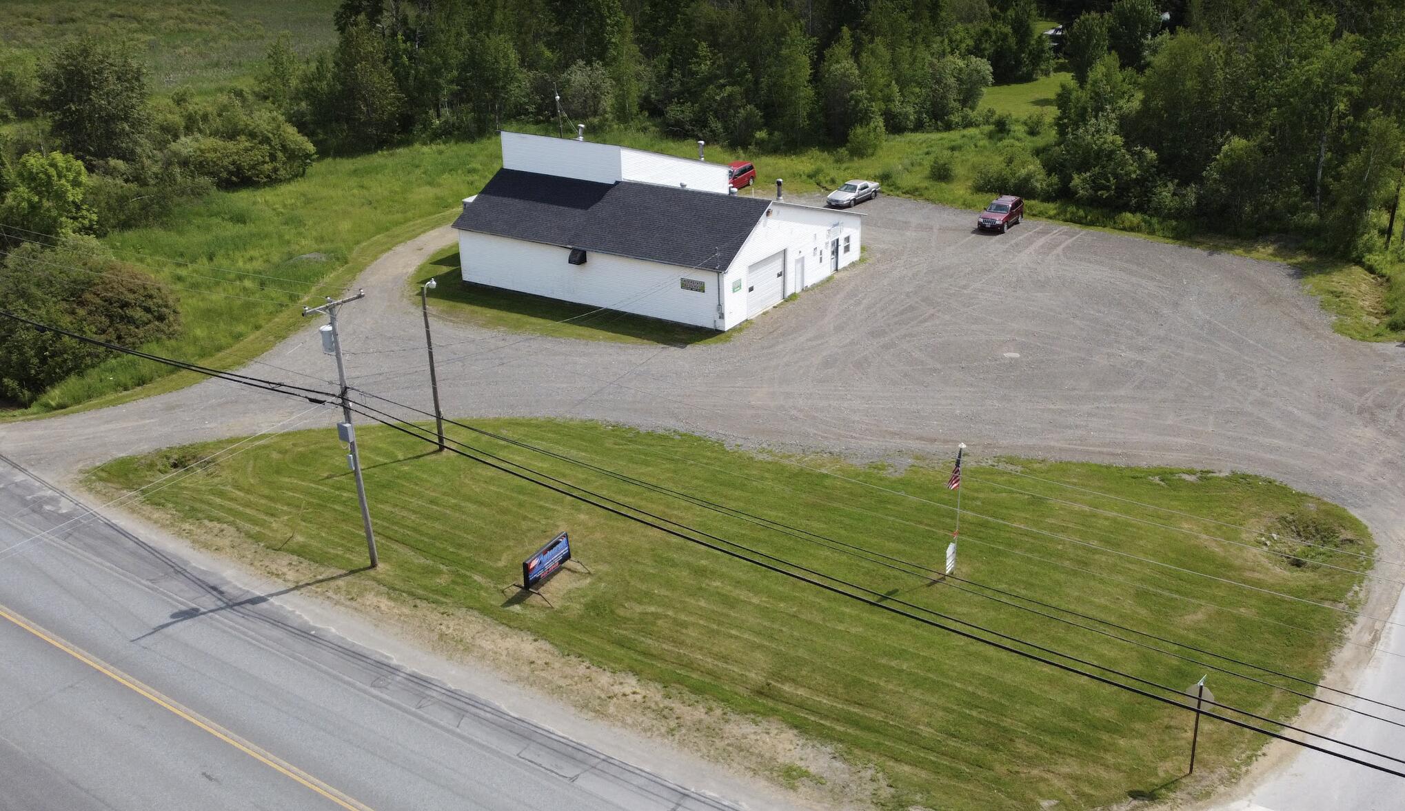 6 Mccarty Road Glenburn ME 04401
