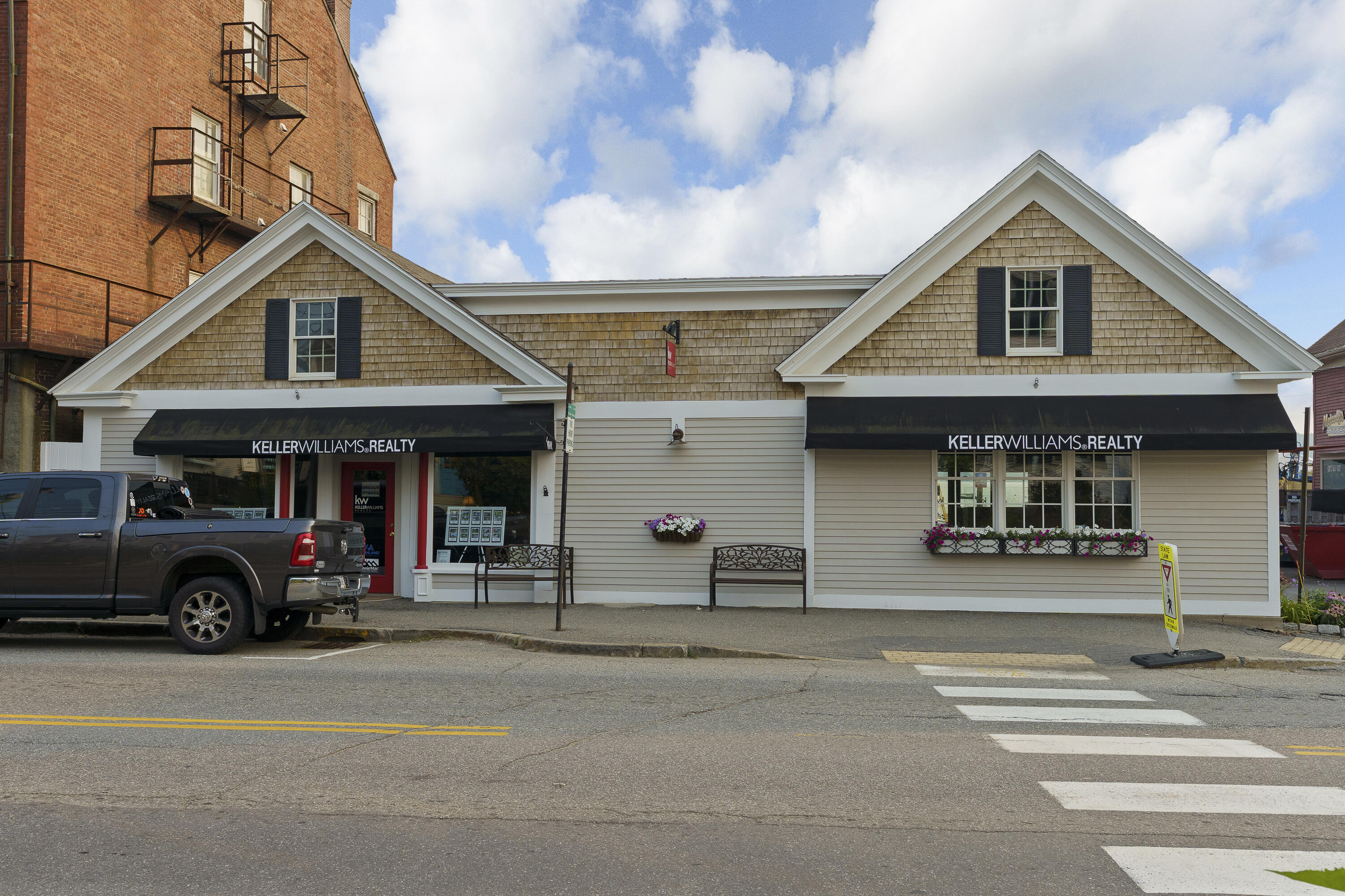 65 Main Street Damariscotta ME 04543