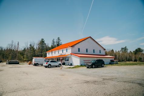 87 U.s. Highway 1 Verona Island ME 04416
