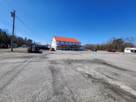 87 U.s. Highway 1 Verona Island ME 04416