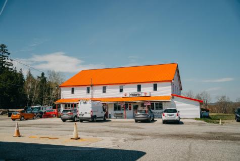 87 U.s. Highway 1 Verona Island ME 04416