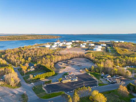 199 E Main Street Searsport ME 04974