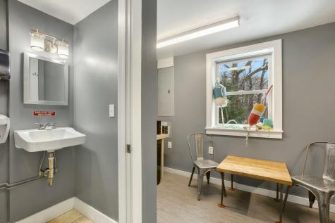 184 Beachwood Avenue Kennebunkport ME 04046