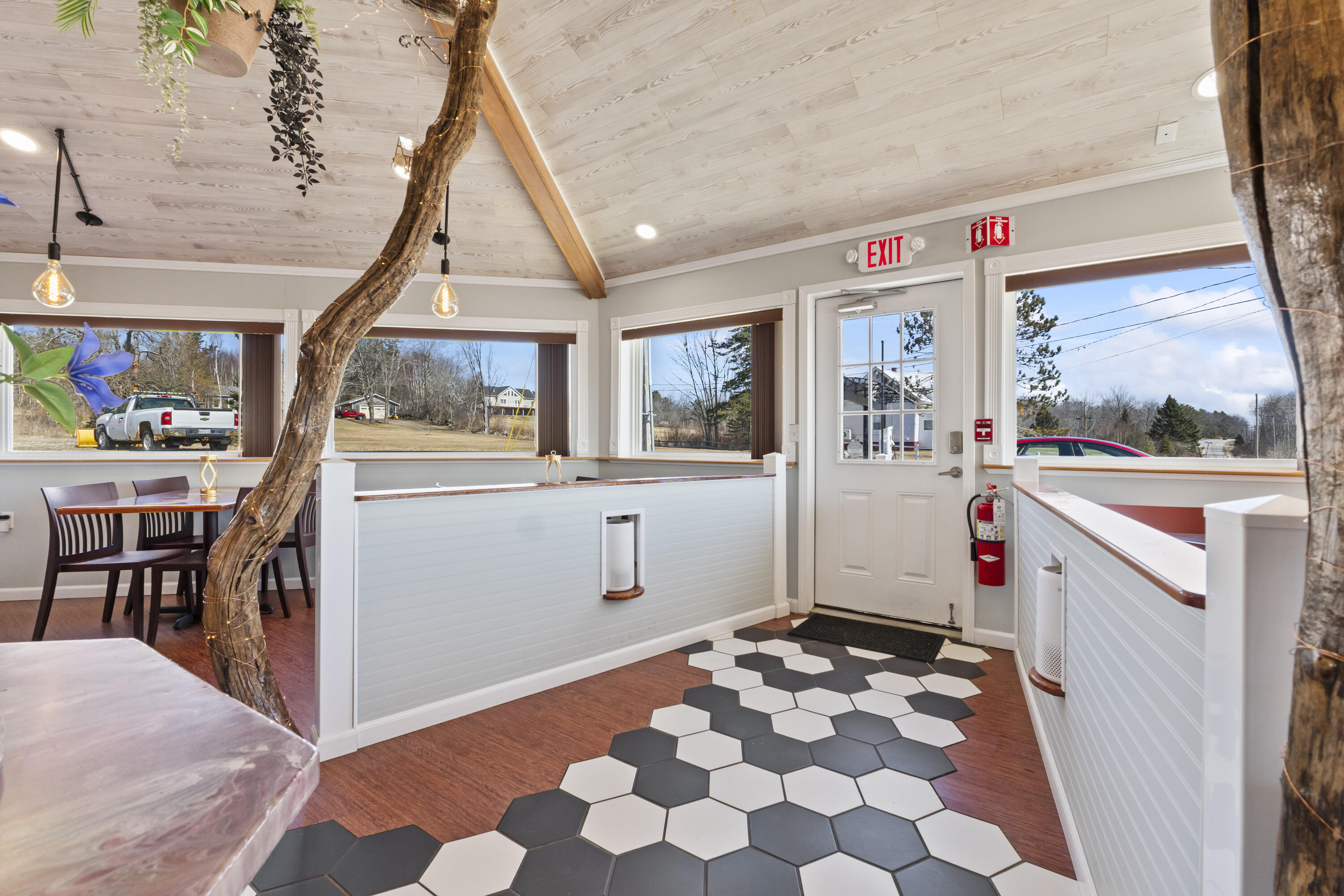 357 W Main Street Searsport ME 04974