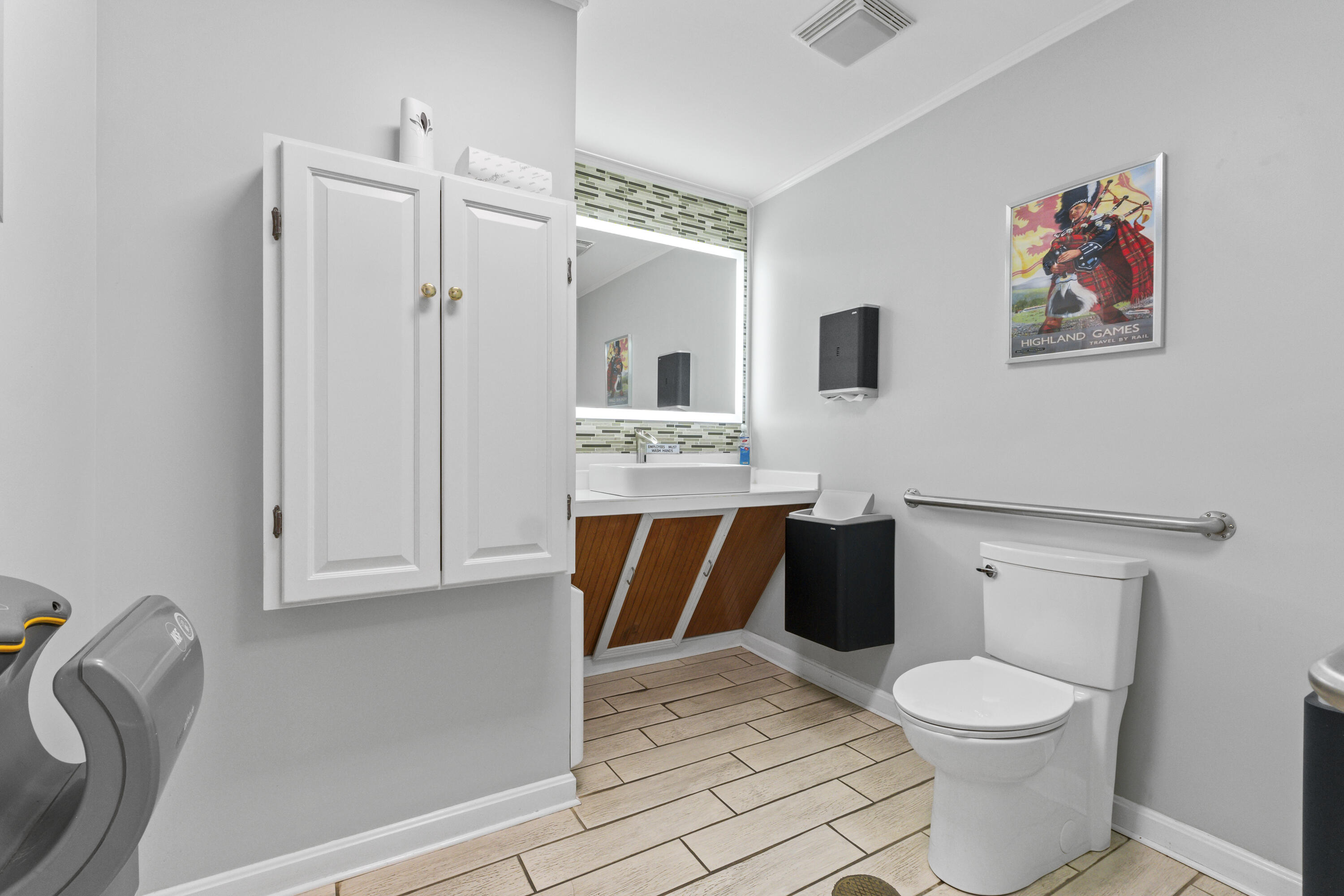 357 W Main Street Searsport ME 04974