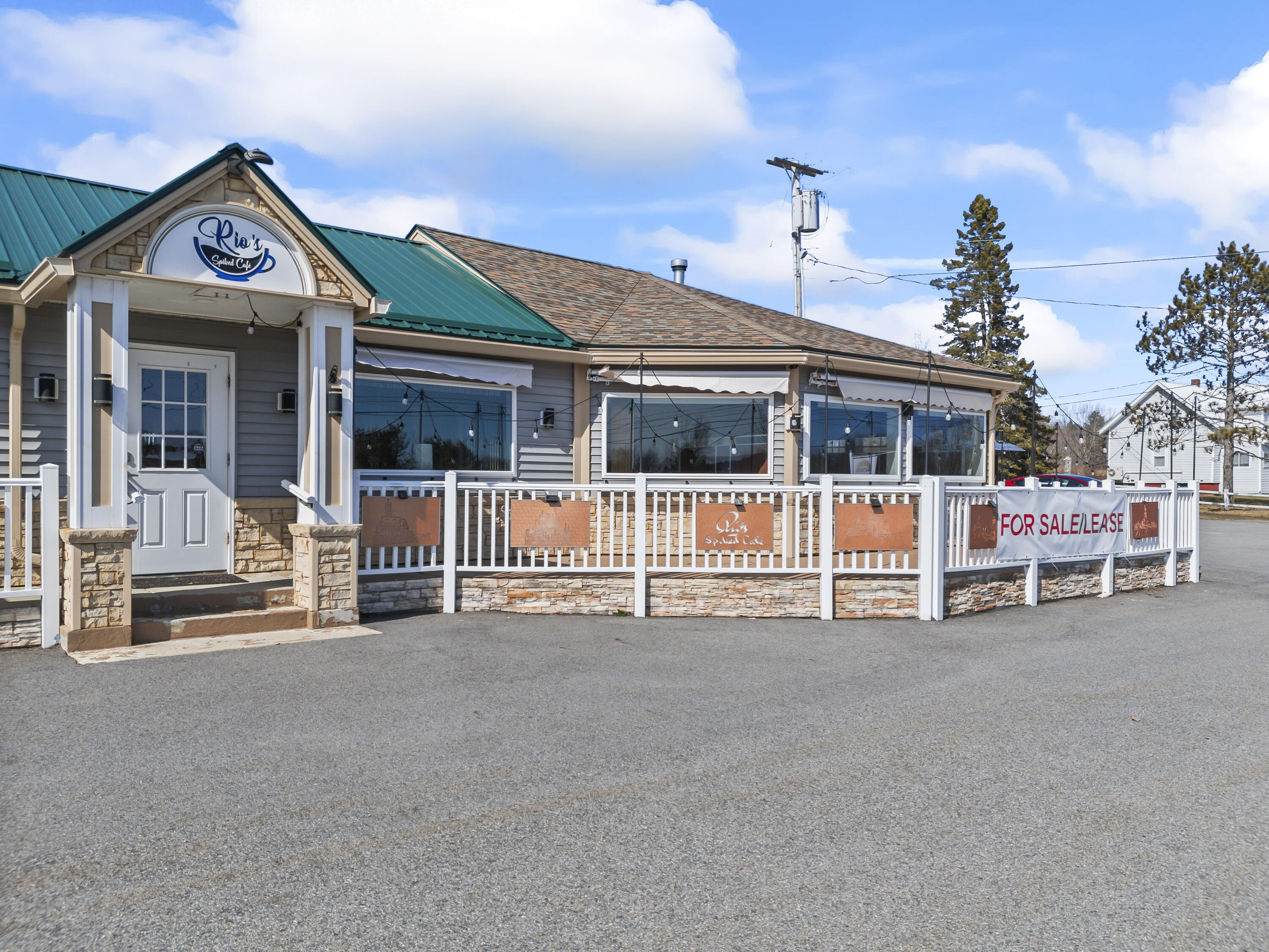 357 W Main Street Searsport ME 04974