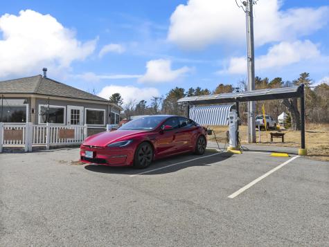 357 W Main Street Searsport ME 04974