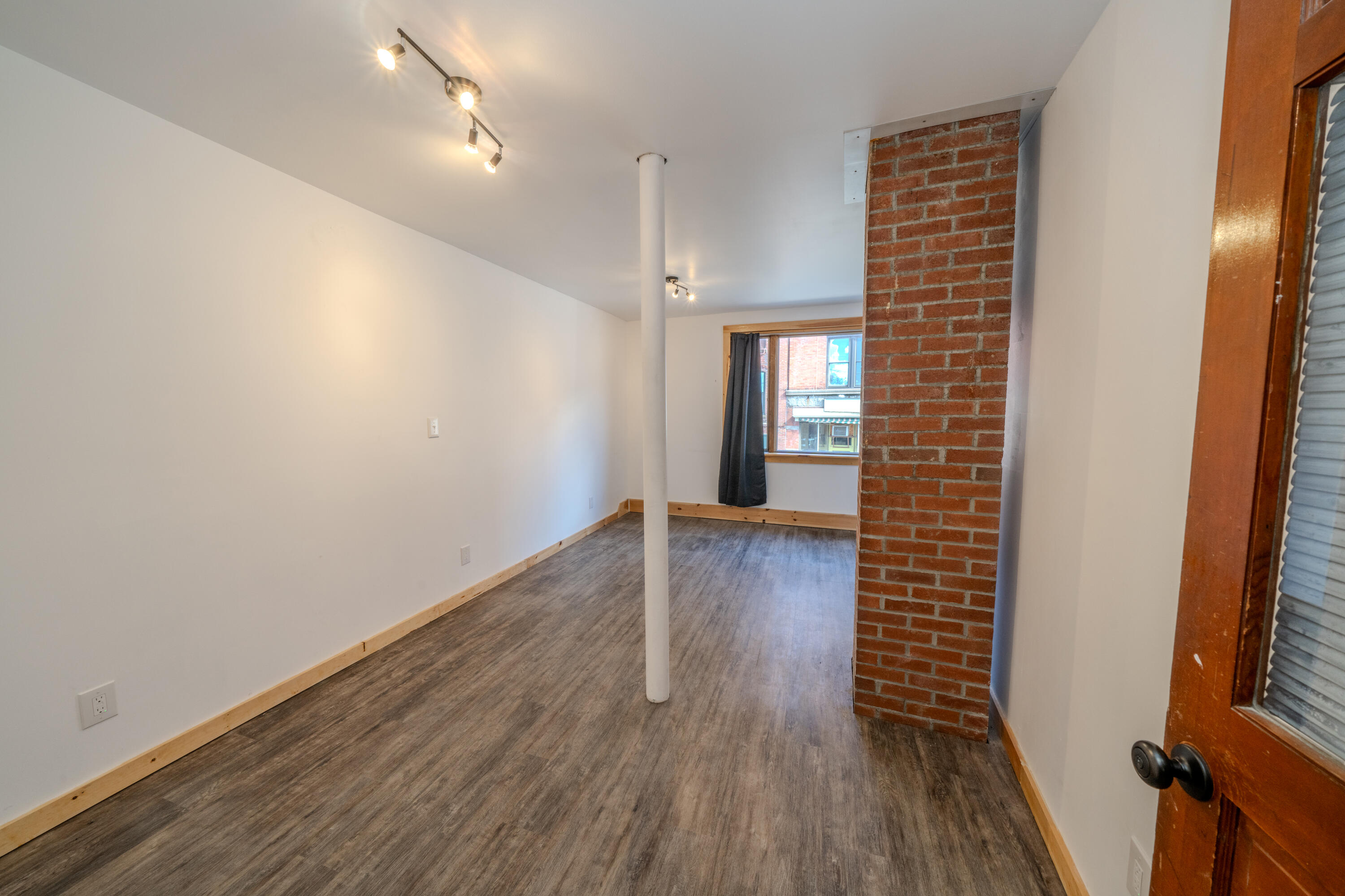 93 Main Street Belfast ME 04915