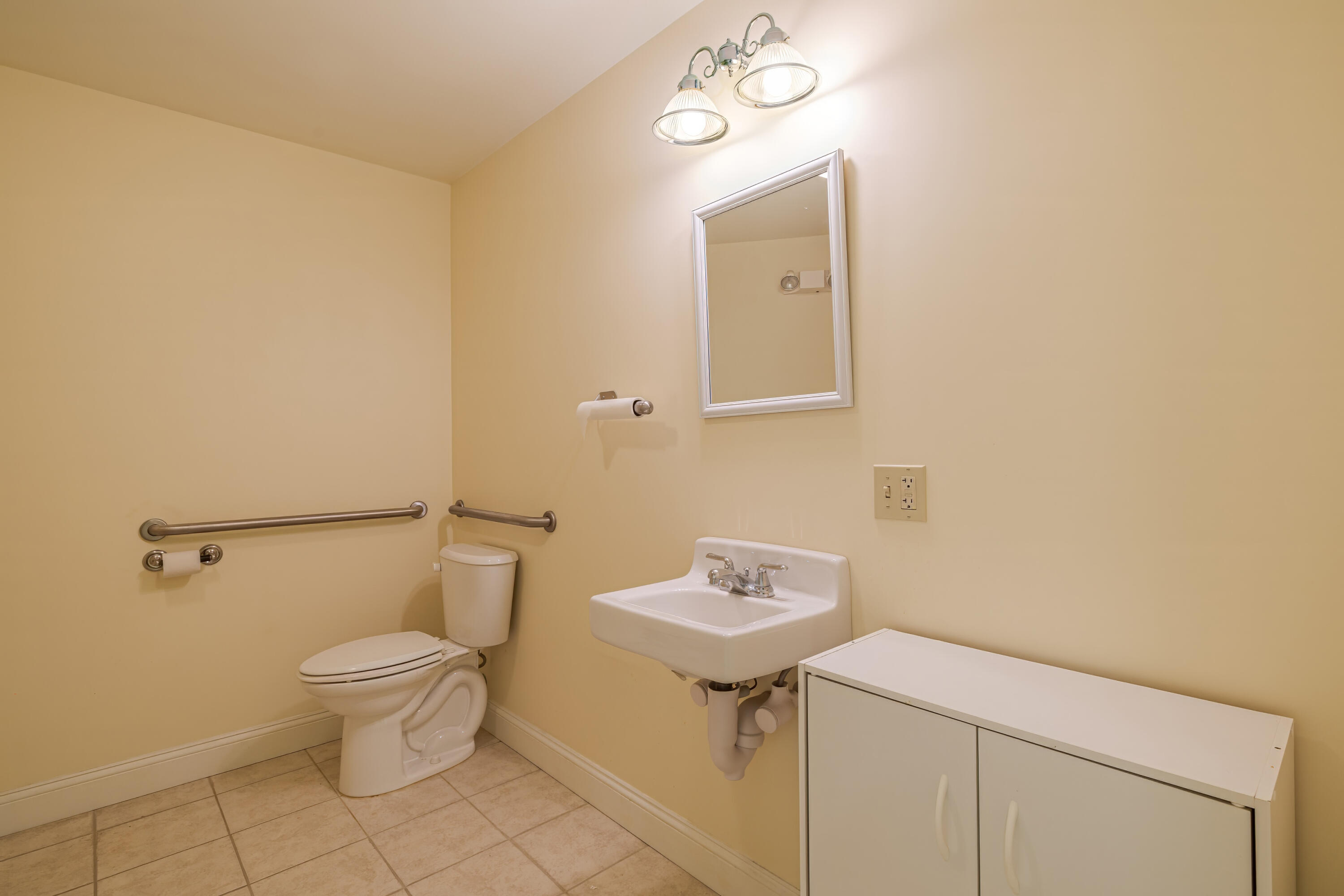 87 Bar Harbor Road Trenton ME 04605