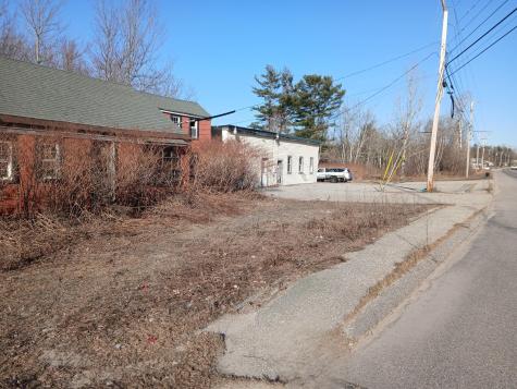 8 Lisbon Street Lisbon ME 04250
