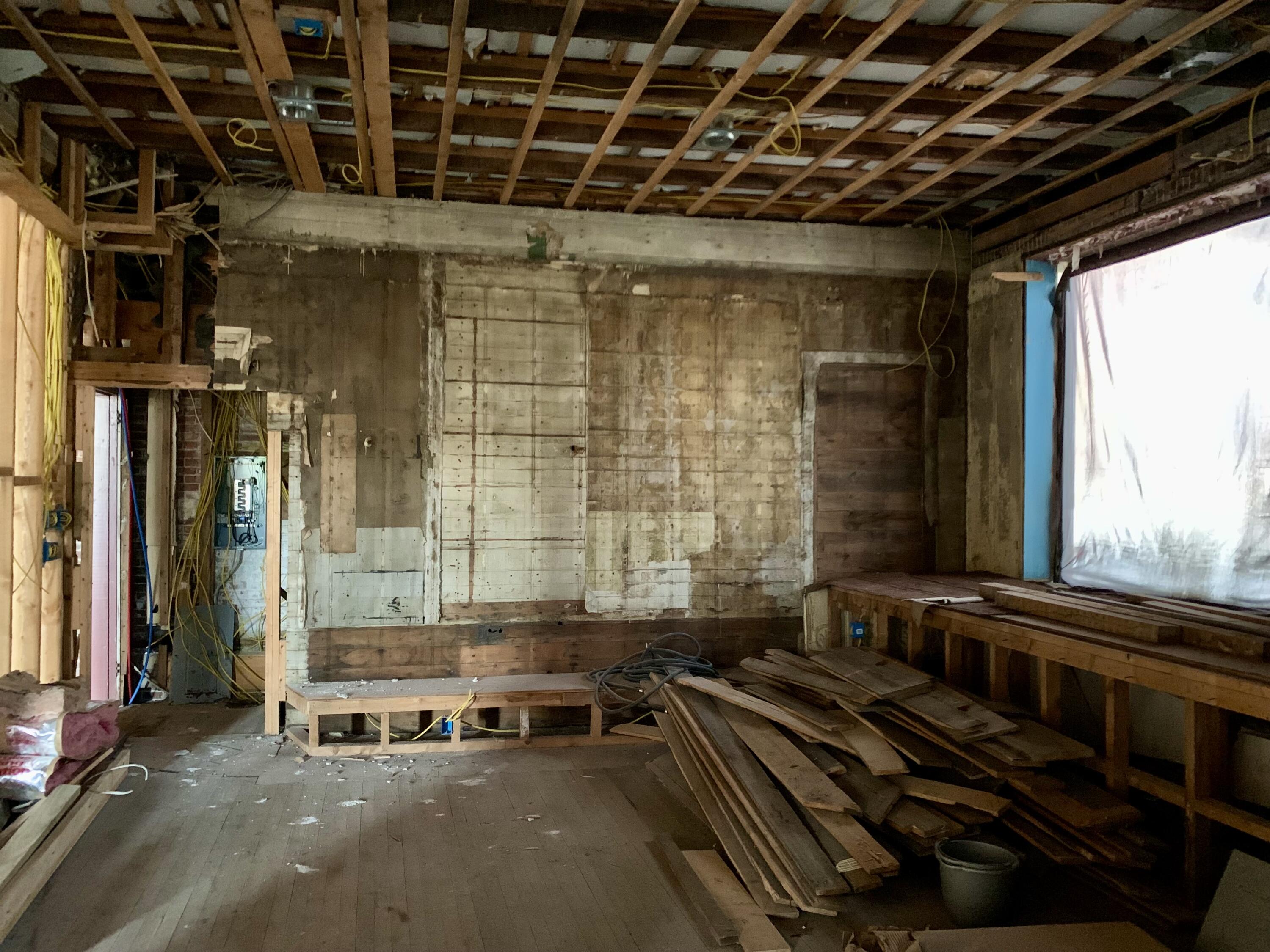 383 Main Street Calais ME 04619