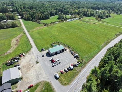 5 Amity Lane Pittston ME 04345