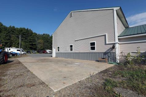 5 Amity Lane Pittston ME 04345