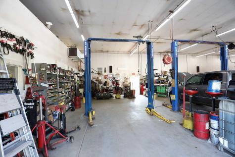 5 Amity Lane Pittston ME 04345