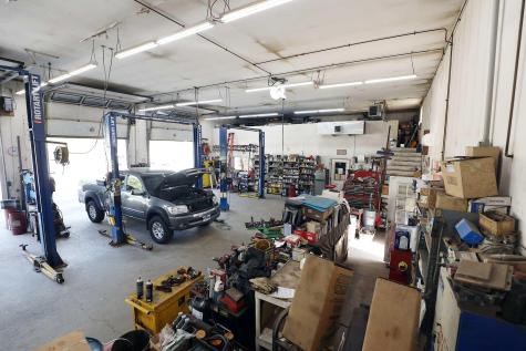 5 Amity Lane Pittston ME 04345