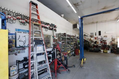 5 Amity Lane Pittston ME 04345