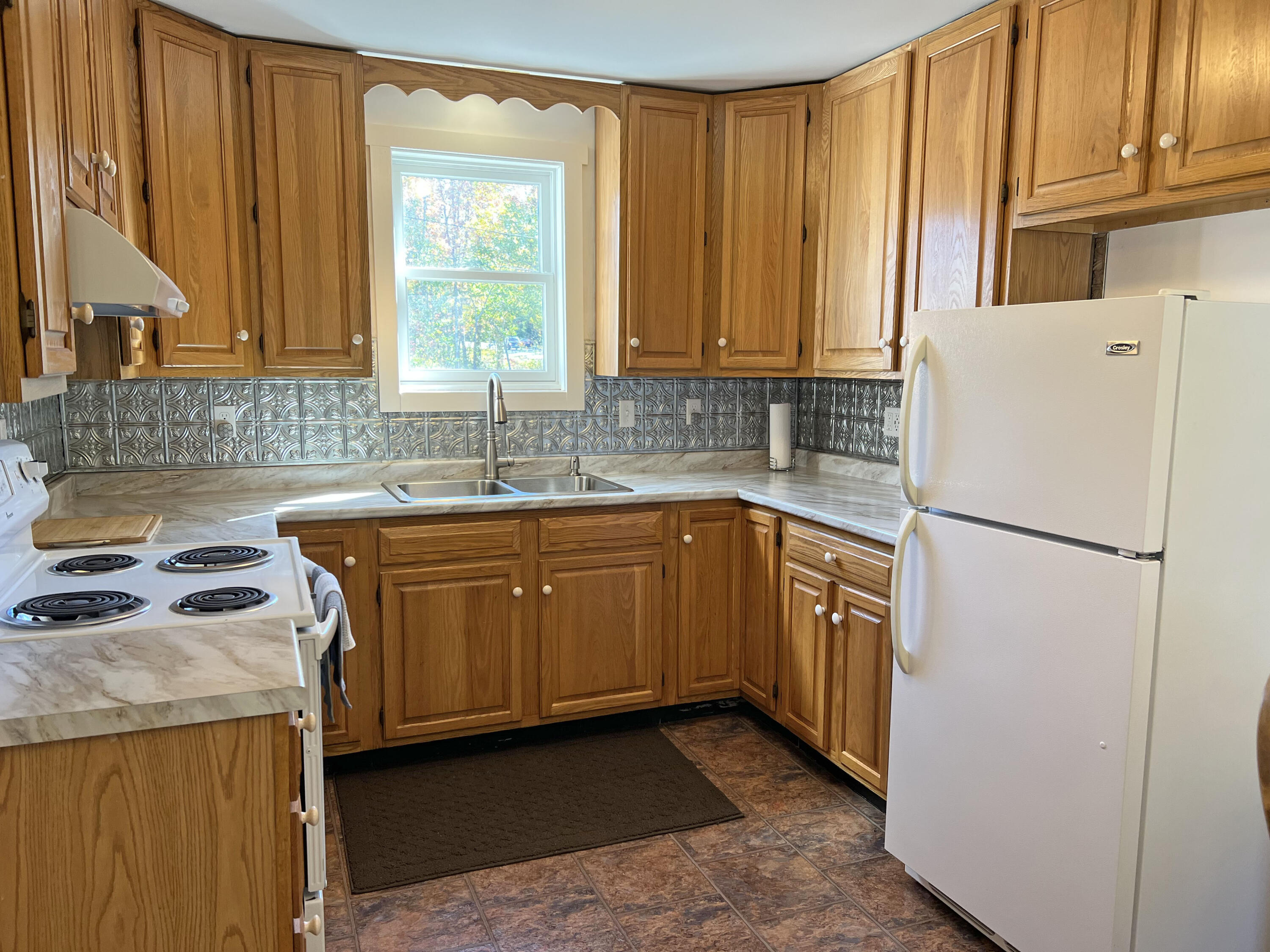 1442 Us Highway 1 Hancock ME 04640