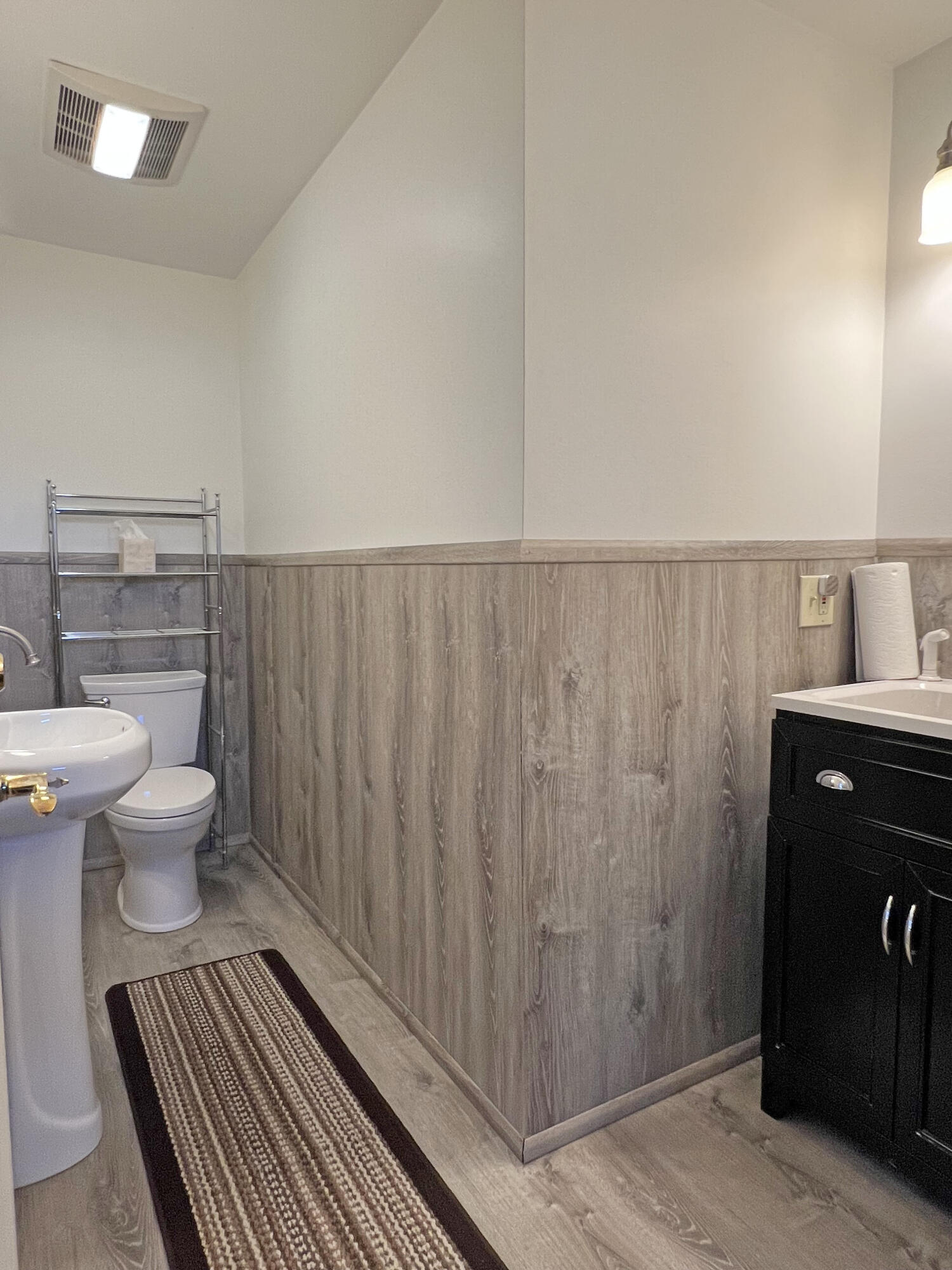 1442 Us Highway 1 Hancock ME 04640