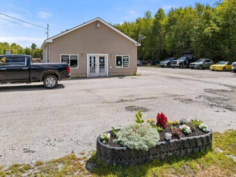 136 U.s. Route 1 Verona Island ME 04416
