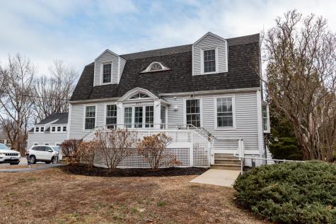 527 Ocean Avenue Portland ME 04103