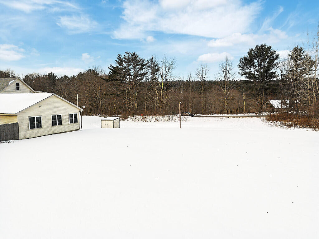 457 Old Lewiston Road Winthrop ME 04364