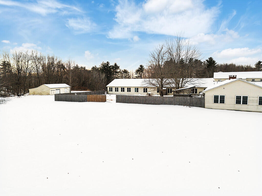 457 Old Lewiston Road Winthrop ME 04364