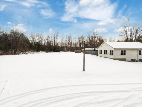 457 Old Lewiston Road Winthrop ME 04364