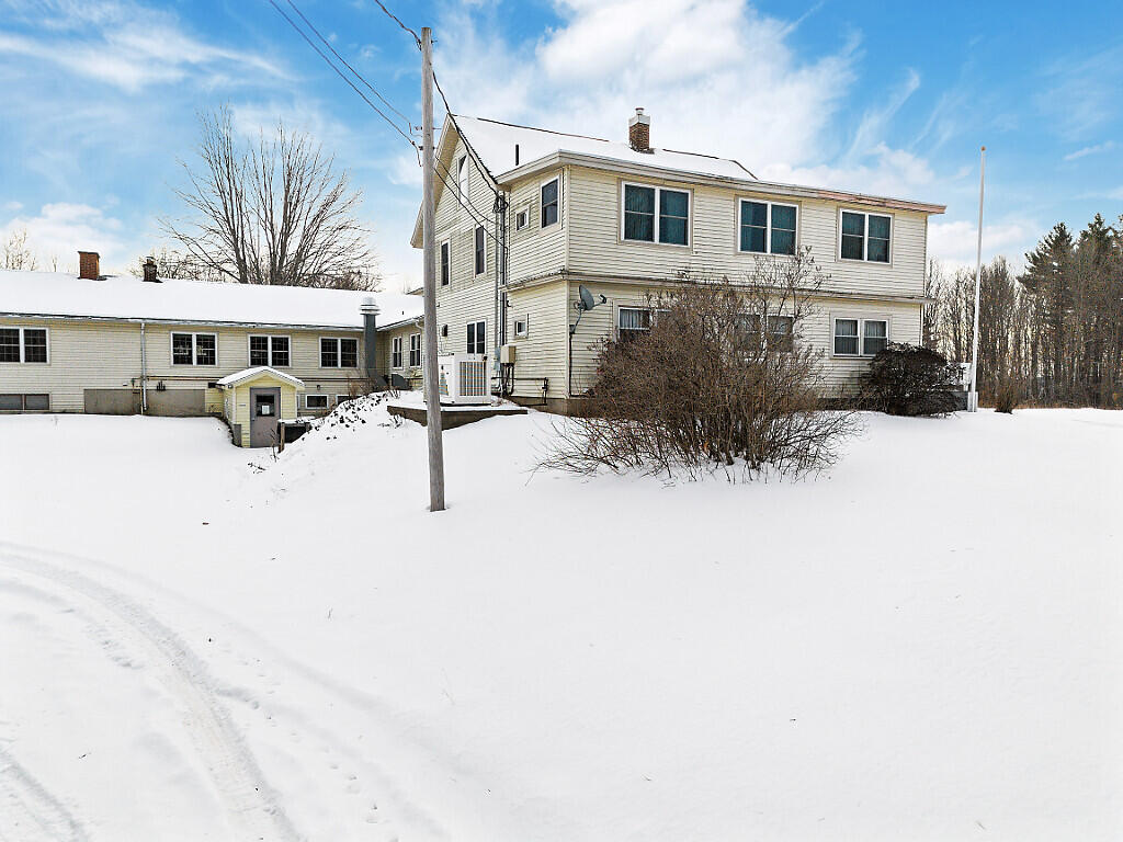 457 Old Lewiston Road Winthrop ME 04364