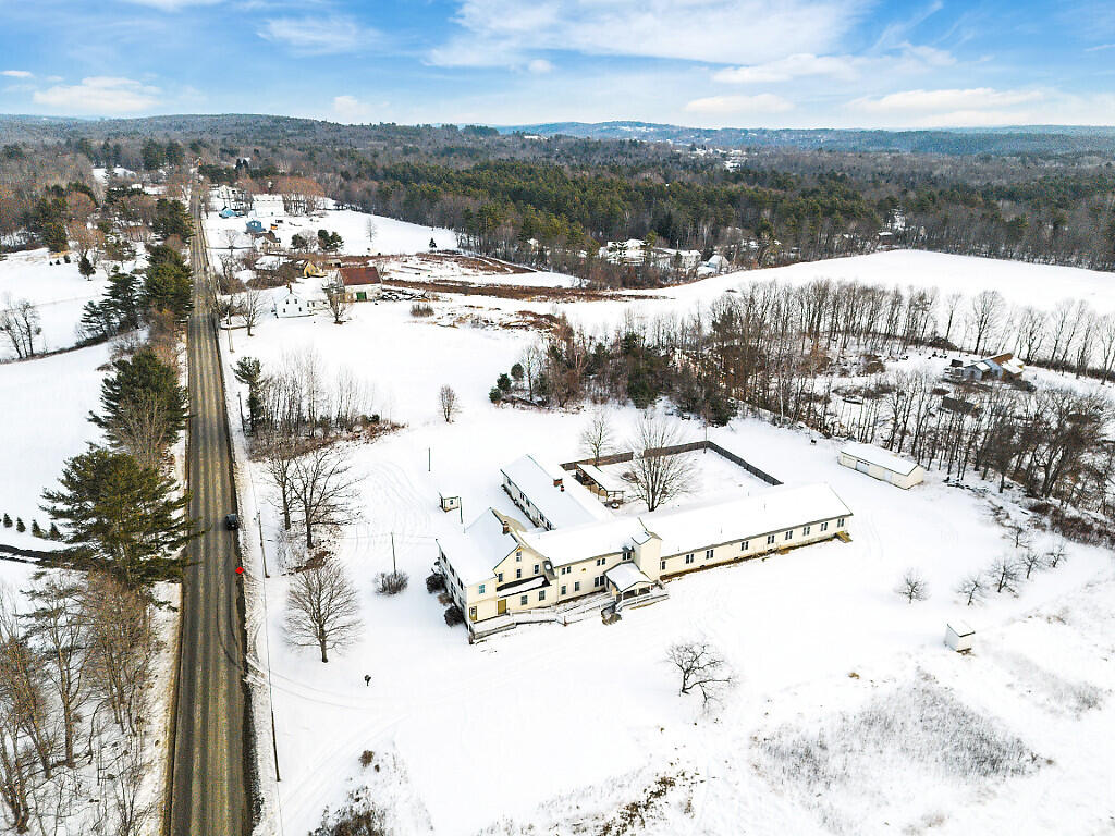 457 Old Lewiston Road Winthrop ME 04364