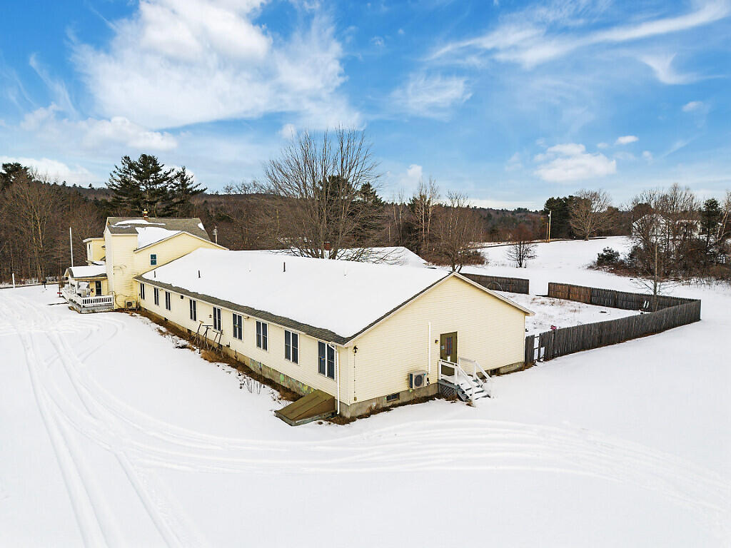 457 Old Lewiston Road Winthrop ME 04364