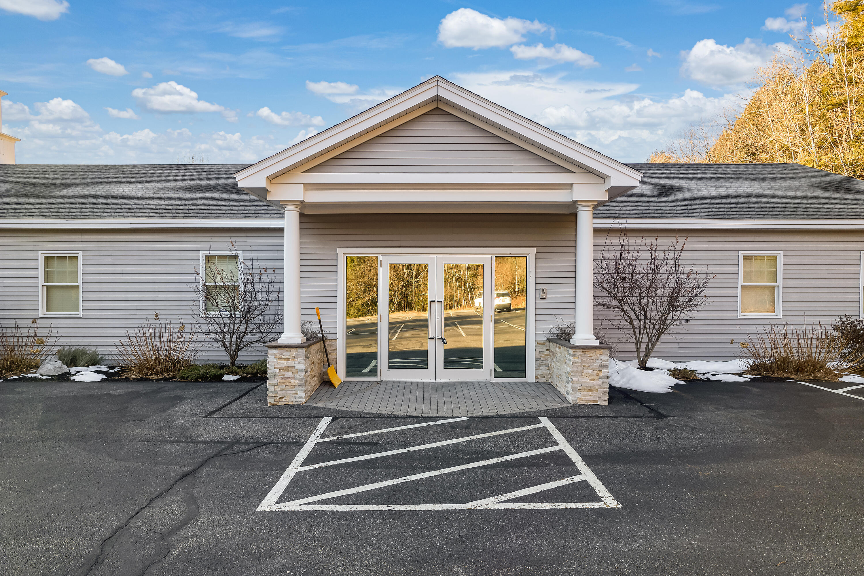 1210 Main Street Bowdoin ME 04287