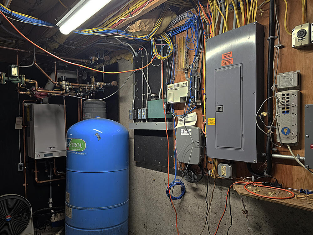 290 Route 1 Edgecomb ME 04556