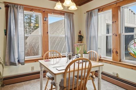 1254 Roosevelt Trail Raymond ME 04071