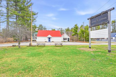 1254 Roosevelt Trail Raymond ME 04071