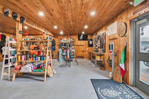 1254 Roosevelt Trail Raymond ME 04071