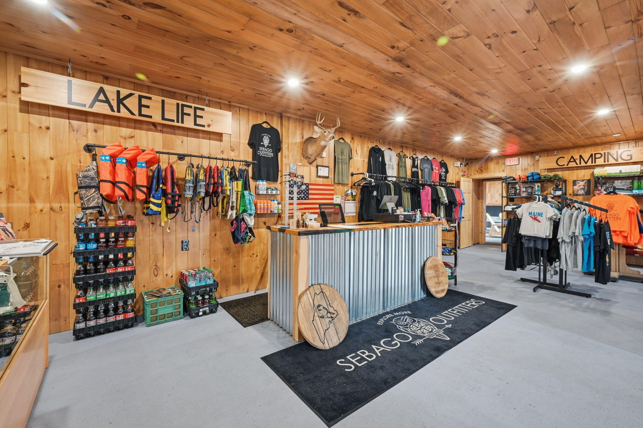 1254 Roosevelt Trail Raymond ME 04071