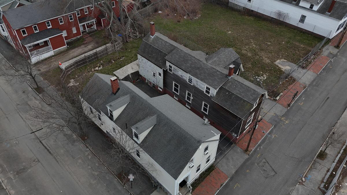198 / 21 /oxford / Cedar Street Portland ME 04101