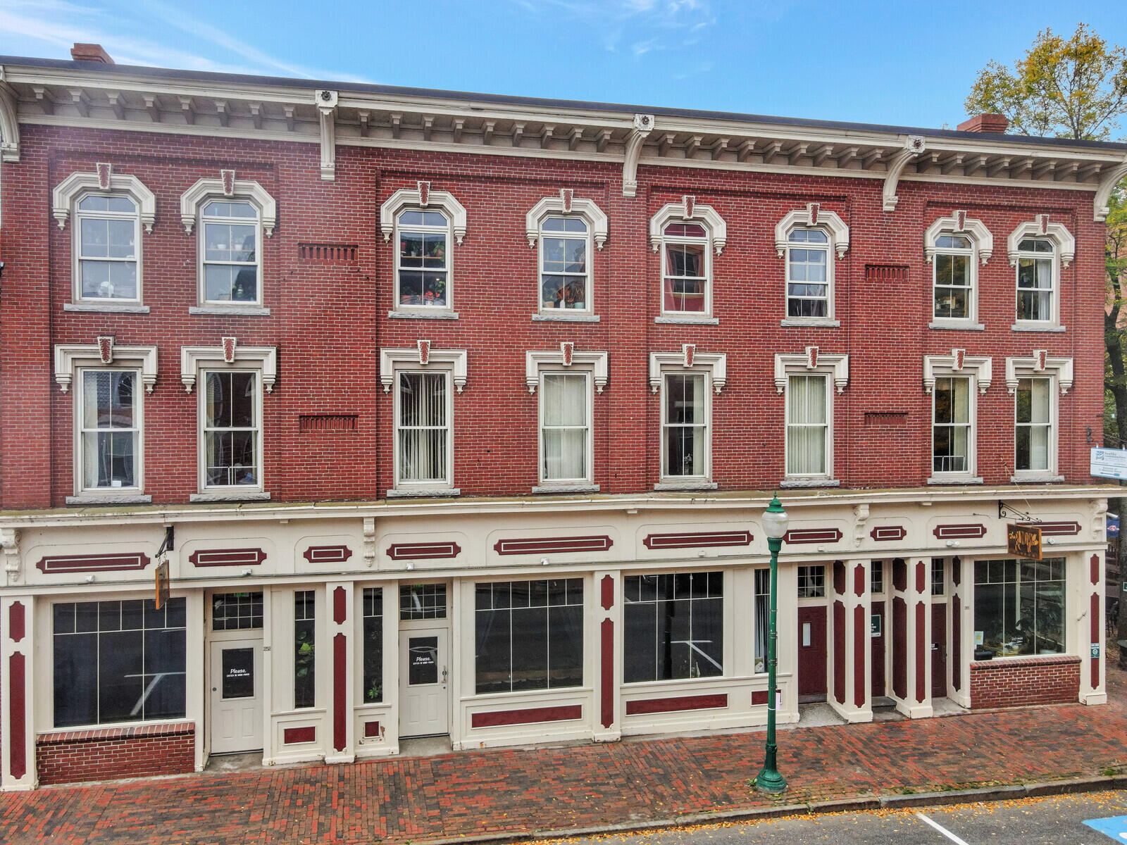 252 Water Street Gardiner ME 04345