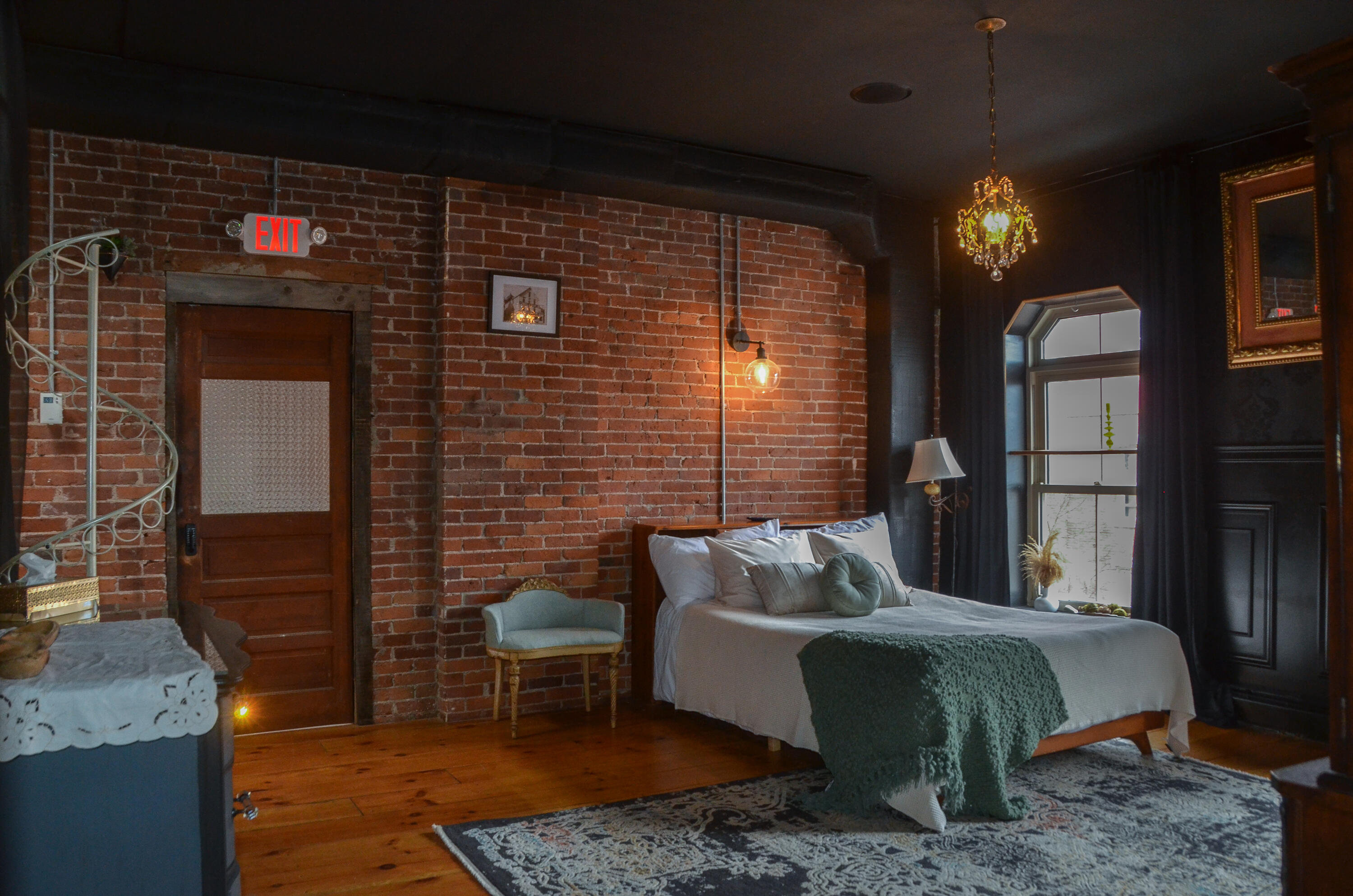 252 Water Street Gardiner ME 04345