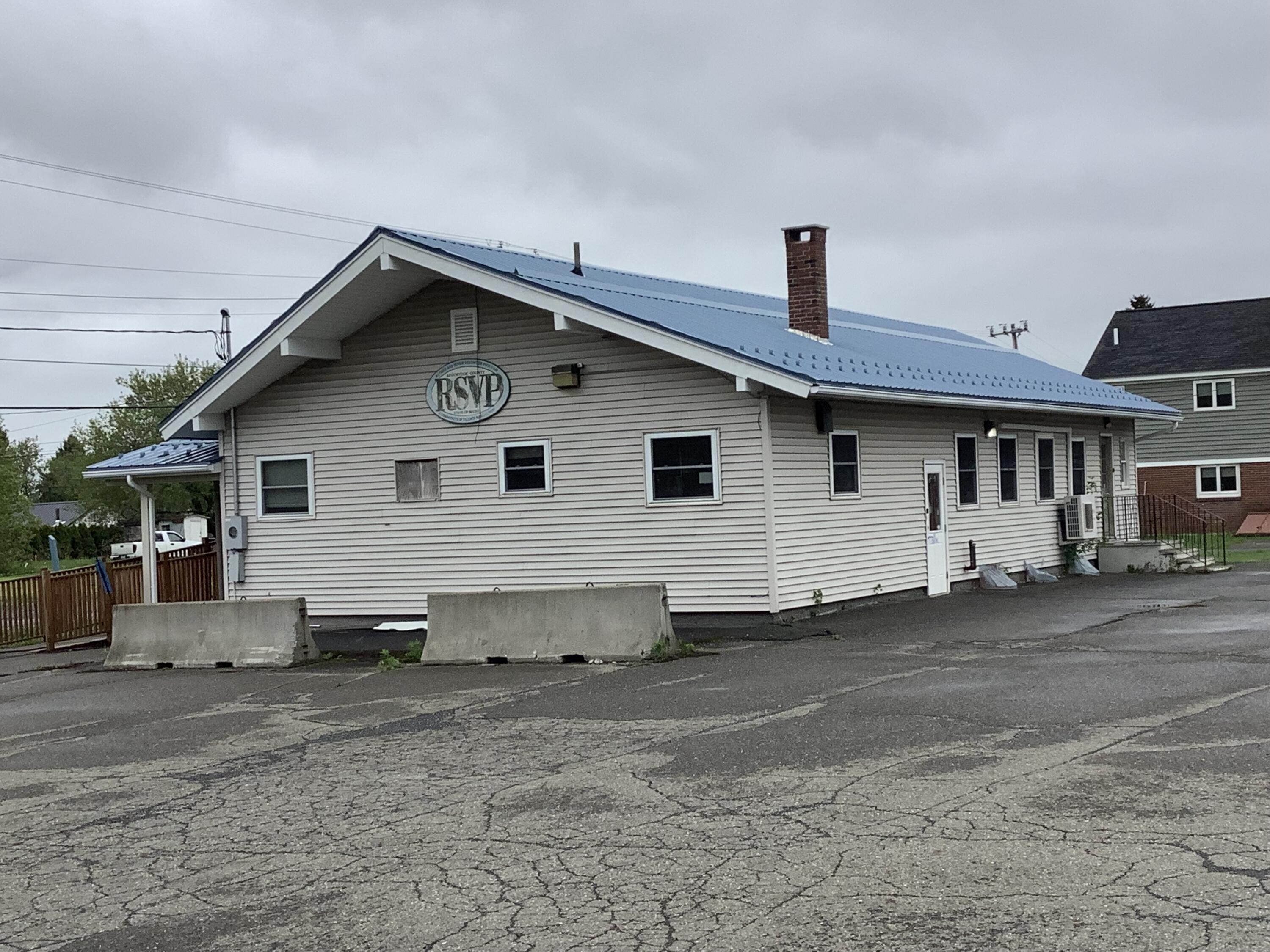 33 Davis Street Presque Isle ME 04769