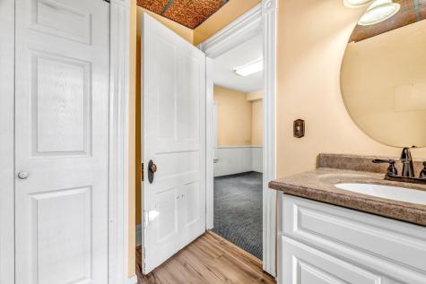 86 Western Avenue Augusta ME 04330